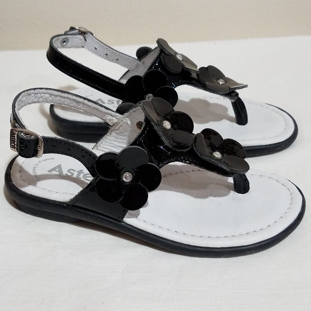 Aster France lk Livie & Luca Black Girls Sandals w/3-D Flowers 24/7 25/8 29/11‎